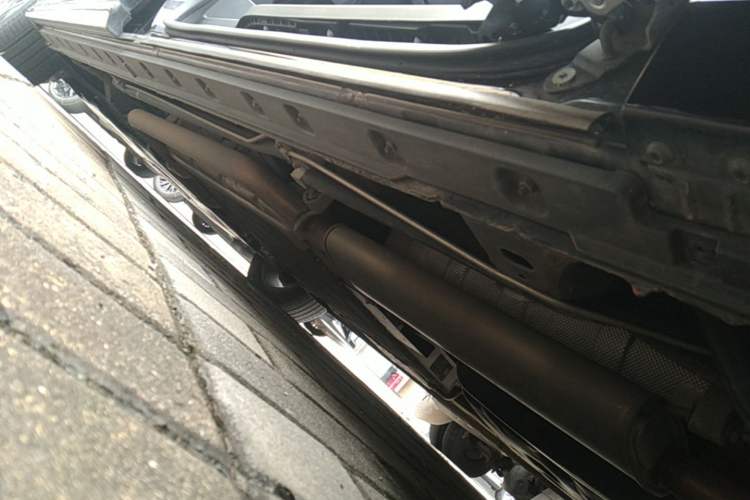 Used Hongqi HQ9 PHEV 2024 2.0T Four-Wheel Drive Luxury Edition Left Side Sill