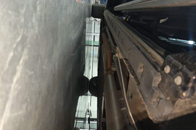 Used Hongqi HQ9 PHEV 2024 2.0T Four-Wheel Drive Business Edition Left Side Sill