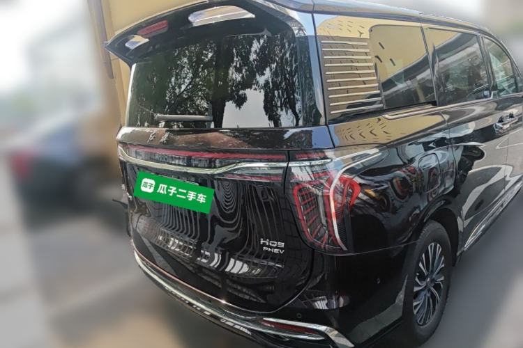 Used Hongqi HQ9 PHEV 2024 2.0T Four-Wheel Drive Luxury Edition Rear