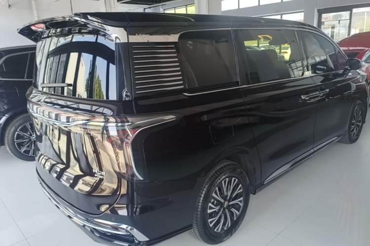 Used Hongqi HQ9 PHEV 2024 2.0T Four-Wheel Drive Luxury Edition Rear Right 45 Deg