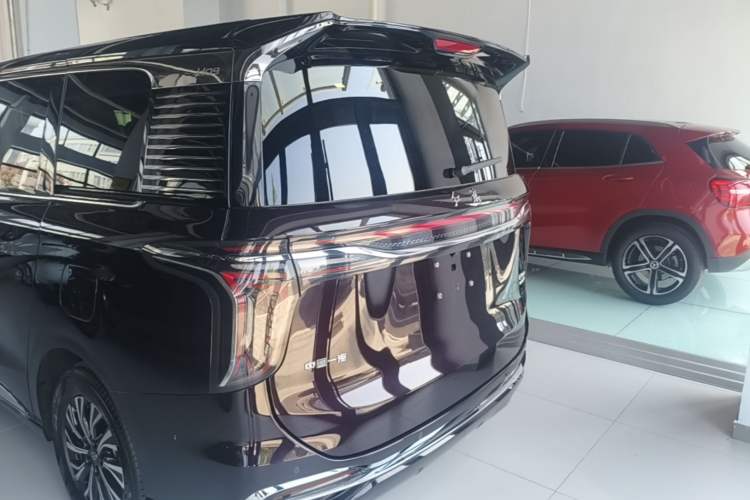 Used Hongqi HQ9 PHEV 2024 2.0T Four-Wheel Drive Luxury Edition Rear