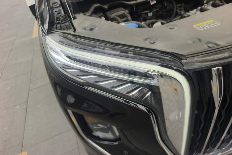 Used Hongqi HQ9 PHEV 2024 2.0T Four-Wheel Drive Business Edition Right Front Headlight