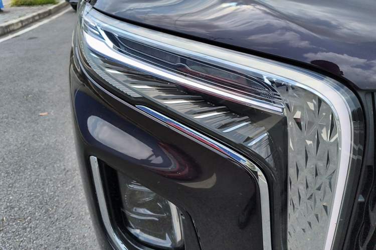 Used Hongqi HQ9 PHEV 2024 2.0T Four-Wheel Drive Business Edition Right Front Headlight