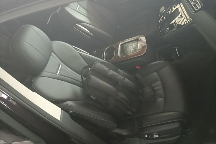 Used Hongqi HQ9 PHEV 2024 2.0T Four-Wheel Drive Luxury Edition Right Front Seat