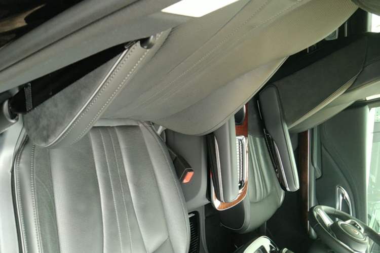 Used Hongqi HQ9 PHEV 2024 2.0T Four-Wheel Drive Luxury Edition Right Front Seat