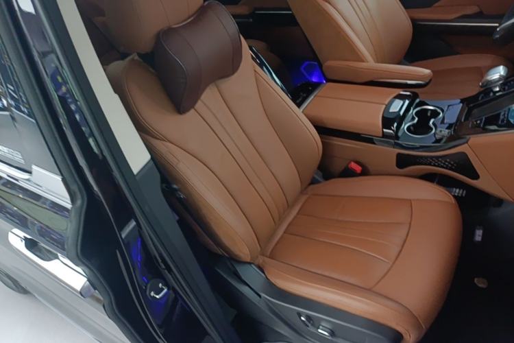 Used Hongqi HQ9 PHEV 2024 2.0T Four-Wheel Drive Business Edition Right Front Seat