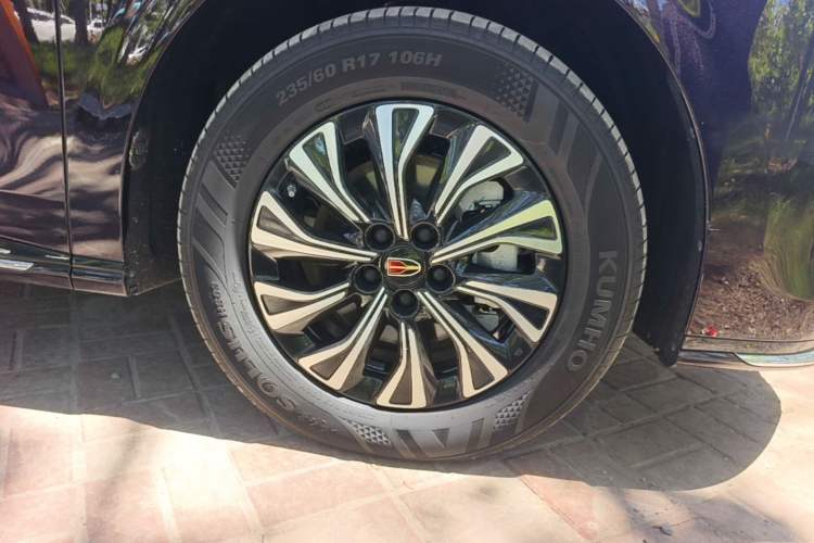 Used Hongqi HQ9 PHEV 2024 2.0T Four-Wheel Drive Business Edition Right Front Wheel Hub