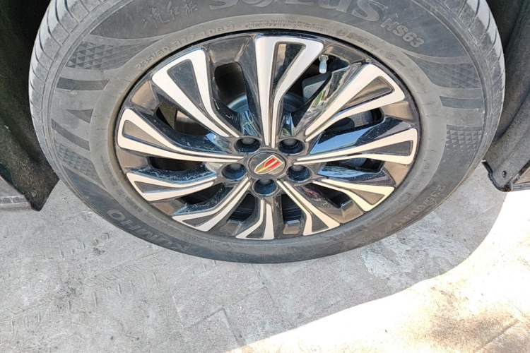 Used Hongqi HQ9 PHEV 2024 2.0T Four-Wheel Drive Business Edition Right Front Wheel Hub