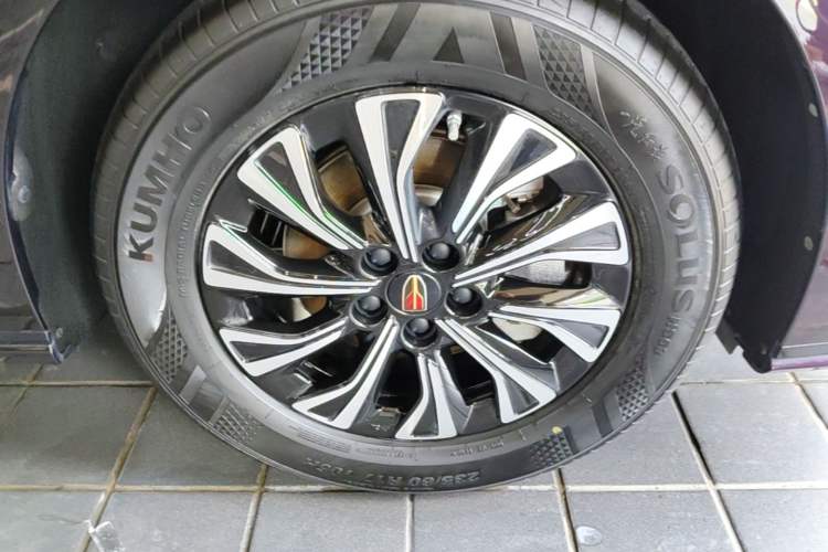 Used Hongqi HQ9 PHEV 2024 2.0T Four-Wheel Drive Luxury Edition Right Front Wheel Hub