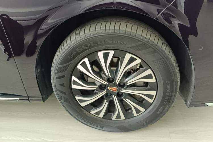 Used Hongqi HQ9 PHEV 2024 2.0T Four-Wheel Drive Luxury Edition Right Front Wheel Hub