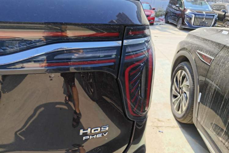 Used Hongqi HQ9 PHEV 2024 2.0T Four-Wheel Drive Business Edition Right Rear Taillight