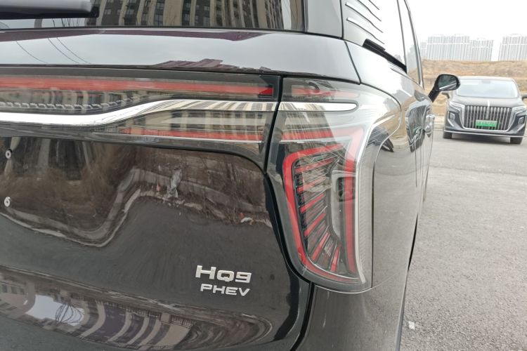 Used Hongqi HQ9 PHEV 2024 2.0T Four-Wheel Drive Luxury Edition Right Rear Taillight