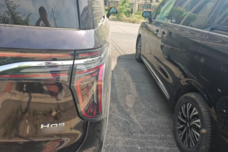 Used Hongqi HQ9 PHEV 2024 2.0T Four-Wheel Drive Business Edition Right Rear Taillight