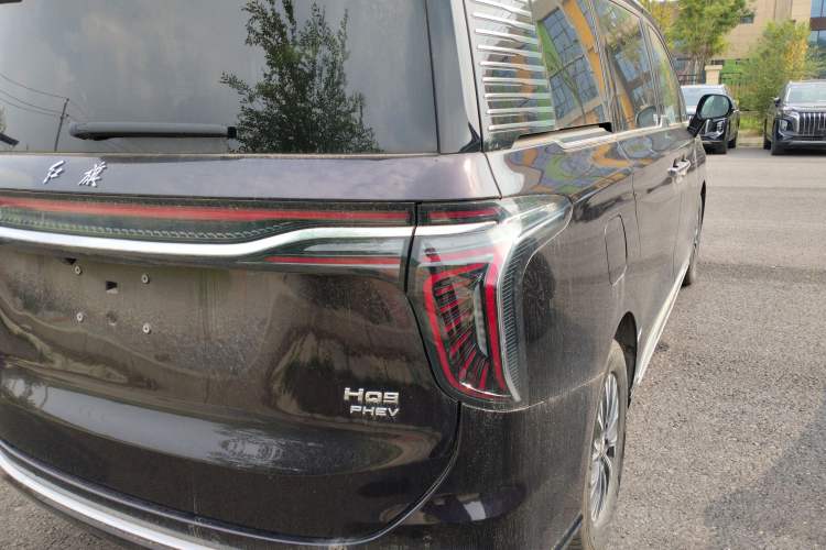 Used Hongqi HQ9 PHEV 2024 2.0T Four-Wheel Drive Business Edition Right Rear Taillight