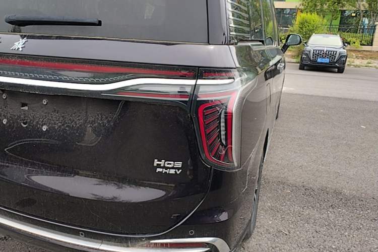 Used Hongqi HQ9 PHEV 2024 2.0T Four-Wheel Drive Business Edition Right Rear Taillight