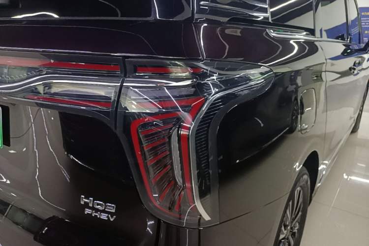 Used Hongqi HQ9 PHEV 2024 2.0T Four-Wheel Drive Business Edition Right Rear Taillight