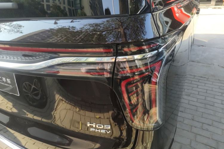 Used Hongqi HQ9 PHEV 2024 2.0T Four-Wheel Drive Business Edition Right Rear Taillight