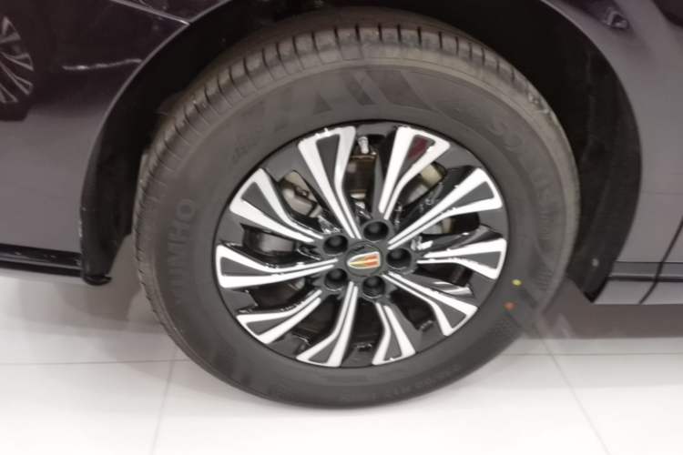 Used Hongqi HQ9 PHEV 2024 2.0T Four-Wheel Drive Luxury Edition Right Rear Wheel Hub