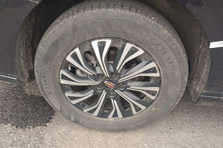 Used Hongqi HQ9 PHEV 2024 2.0T Four-Wheel Drive Business Edition Right Rear Wheel Hub