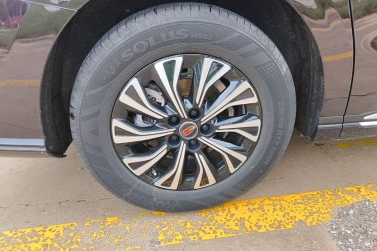 Used Hongqi HQ9 PHEV 2024 2.0T Four-Wheel Drive Business Edition Right Rear Wheel Hub
