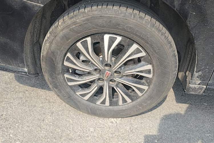 Used Hongqi HQ9 PHEV 2024 2.0T Four-Wheel Drive Business Edition Right Rear Wheel Hub
