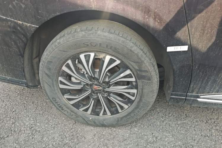 Used Hongqi HQ9 PHEV 2024 2.0T Four-Wheel Drive Business Edition Right Rear Wheel Hub