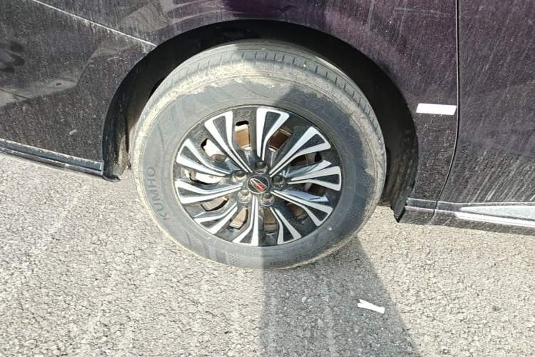 Used Hongqi HQ9 PHEV 2024 2.0T Four-Wheel Drive Business Edition Right Rear Wheel Hub