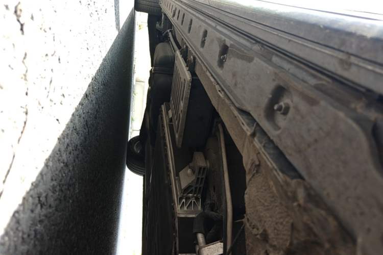 Used Hongqi HQ9 PHEV 2024 2.0T Four-Wheel Drive Business Edition Right Side Sill