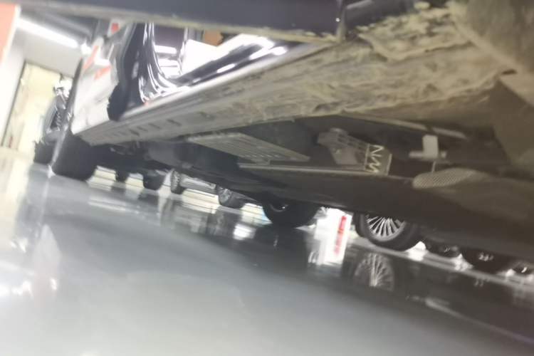 Used Hongqi HQ9 PHEV 2024 2.0T Four-Wheel Drive Business Edition Right Side Sill