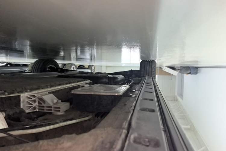 Used Hongqi HQ9 PHEV 2024 2.0T Four-Wheel Drive Business Edition Right Side Sill