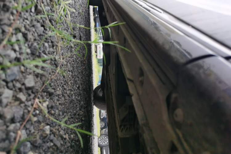 Used Hongqi HQ9 PHEV 2024 2.0T Four-Wheel Drive Business Edition Right Side Sill