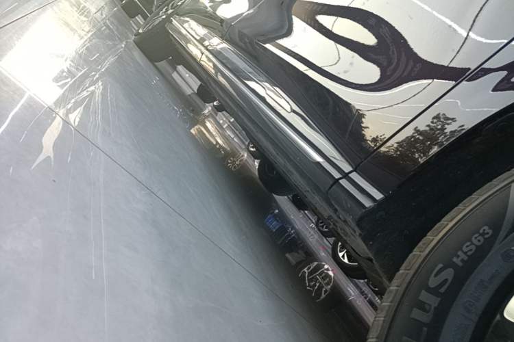 Used Hongqi HQ9 PHEV 2024 2.0T Four-Wheel Drive Luxury Edition Right Side Sill
