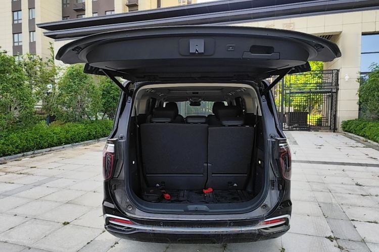 Used Hongqi HQ9 PHEV 2024 2.0T Four-Wheel Drive Business Edition Trunk