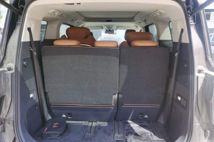 Used Hongqi HQ9 PHEV 2024 2.0T Four-Wheel Drive Business Edition Trunk