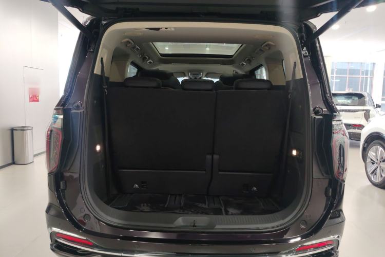 Used Hongqi HQ9 PHEV 2024 2.0T Four-Wheel Drive Luxury Edition Trunk
