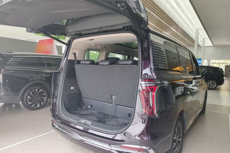 Used Hongqi HQ9 PHEV 2024 2.0T Four-Wheel Drive Luxury Edition Trunk