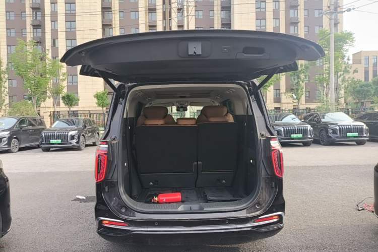Used Hongqi HQ9 PHEV 2024 2.0T Four-Wheel Drive Business Edition Trunk