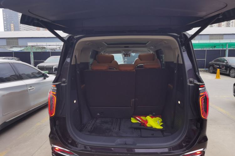 Used Hongqi HQ9 PHEV 2024 2.0T Four-Wheel Drive Business Edition Trunk