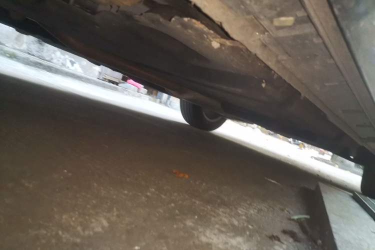 Used Hongqi HS3 2023 1.5T Two-Wheel Drive Shanwei Edition Chassis Front Left