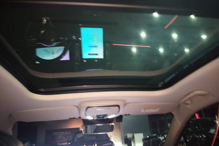 Used Hongqi HS3 2023 1.5T Two-Wheel Drive Shanwei Edition Headliner