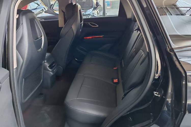 Used Hongqi HS3 2023 1.5T Two-Wheel Drive Shanwei Edition Interior 2