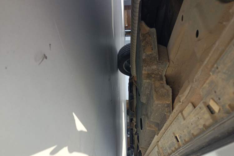 Used Hongqi HS3 2023 2.0T All-Wheel-Drive Youwei Version Chassis Rear Right