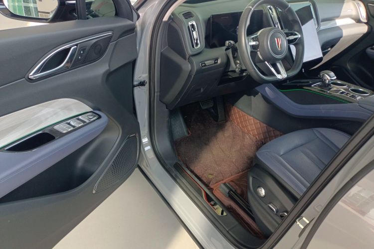 Used Hongqi HS3 2023 2.0T All-Wheel-Drive Youwei Version Driver Seat