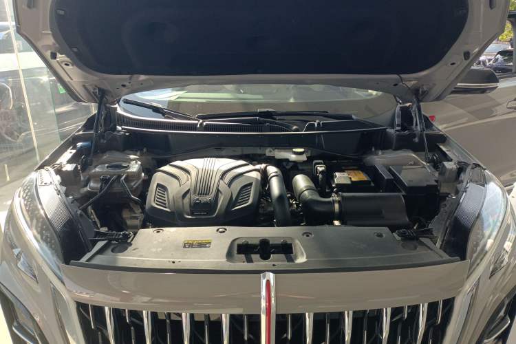 Used Hongqi HS3 2023 2.0T All-Wheel-Drive Youwei Version Engine Bay