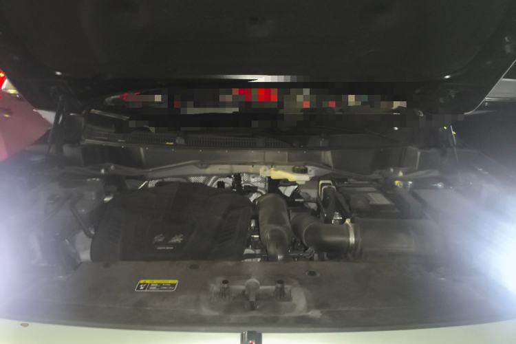 Used Hongqi HS3 2023 1.5T Two-Wheel Drive Shanwei Edition Engine Bay