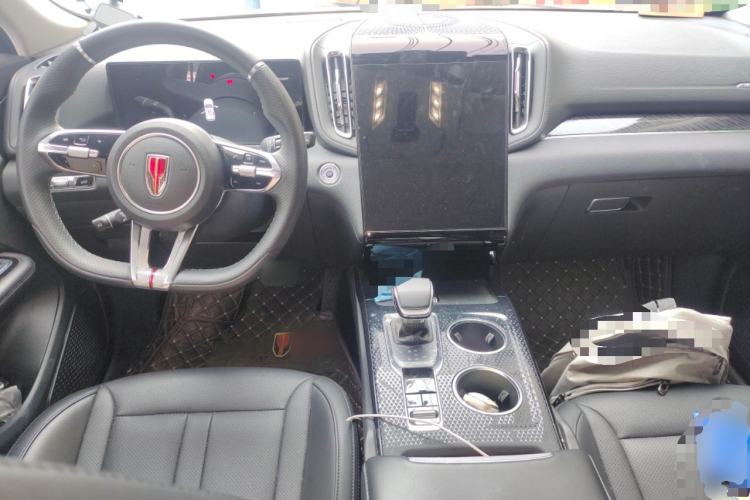 Used Hongqi HS3 2023 1.5T Two-Wheel Drive Shanwei Edition Center Console