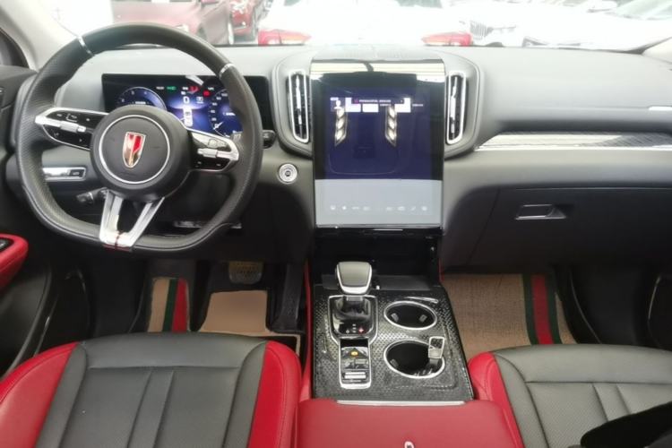 Used Hongqi HS3 2023 1.5T Two-Wheel Drive Shanwei Edition Center Console