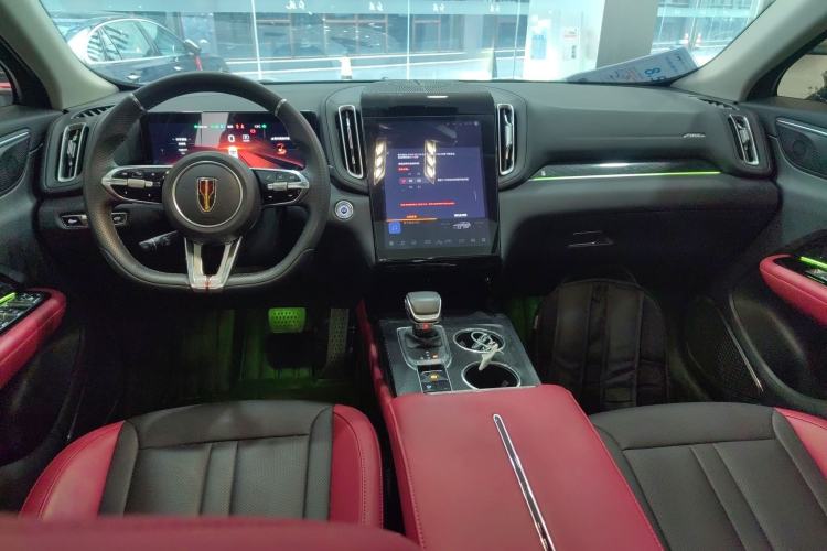Used Hongqi HS3 2023 1.5T Two-Wheel Drive Shanwei Edition Center Console