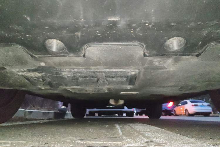 Used Hongqi HS3 2023 1.5T Two-Wheel Drive Shanwei Edition Chassis Front