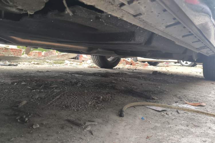 Used Hongqi HS3 2023 1.5T Two-Wheel Drive Shanwei Edition HEV Chassis Front Left